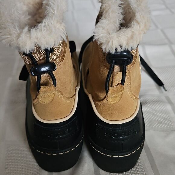 Sorel Kid's Girl Tan Winter Boots - Picture 13 of 16